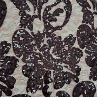 Гіпюр із вишивкою та паєтками