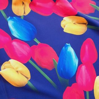 Костюмна стрейчева тканина з принтом тюльпанів